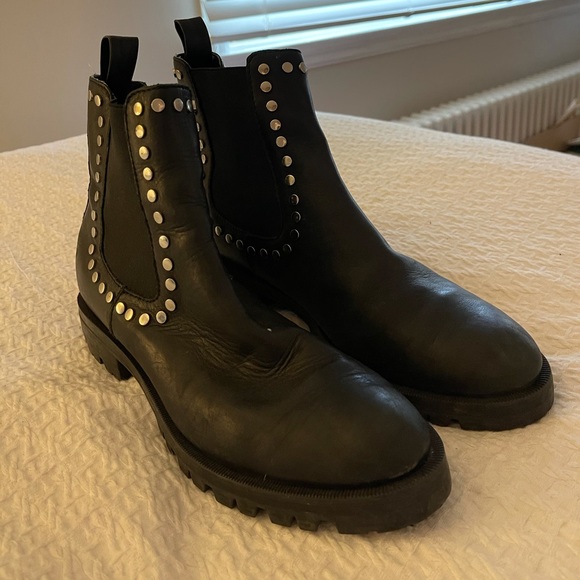 Dolce Vita Peton Chelsea Booties - Picture 9 of 11